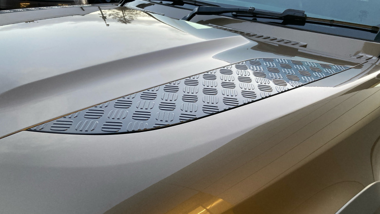 Land Rover Defender 3.0 D250 X-Dynamic HSE 110 5dr Auto Diesel Estate